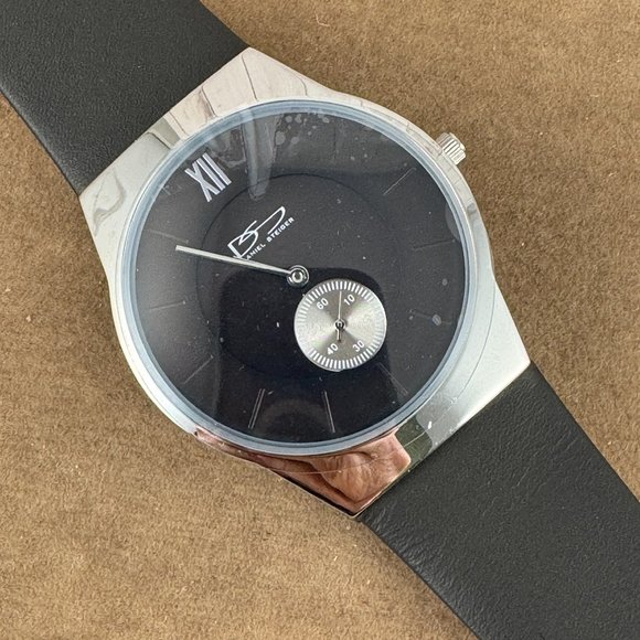 Vintage Daniel Steiger Steel on Black On Stainless Steel - Picture 2 of 8